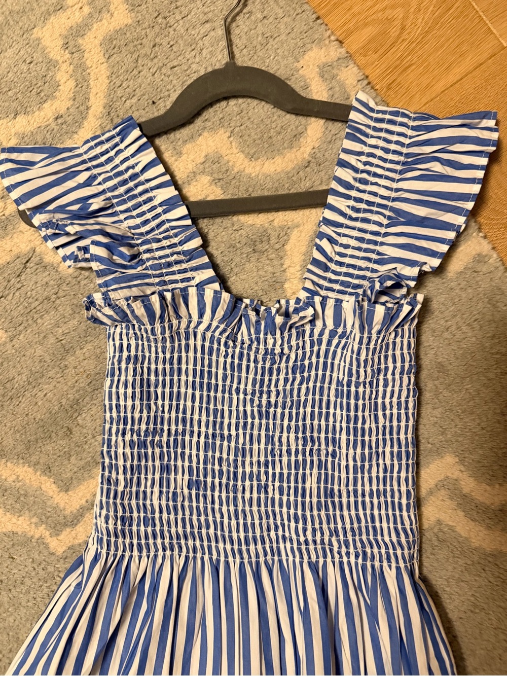 NWOT - Quince 100% Cotton Poplin Smocked Midi Dress - Picture 3 of 5
